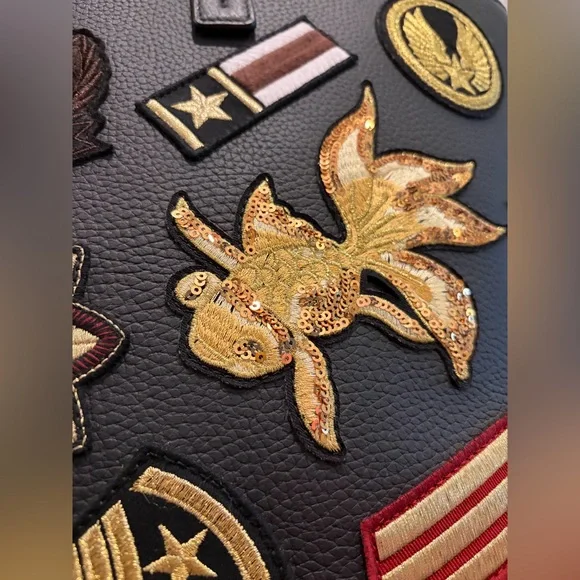 HENRI BENDEL MILITARY Zippered Tote Gold/Red Embroidered Patches & Lipstick Fob💄 - Picture 15 of 16